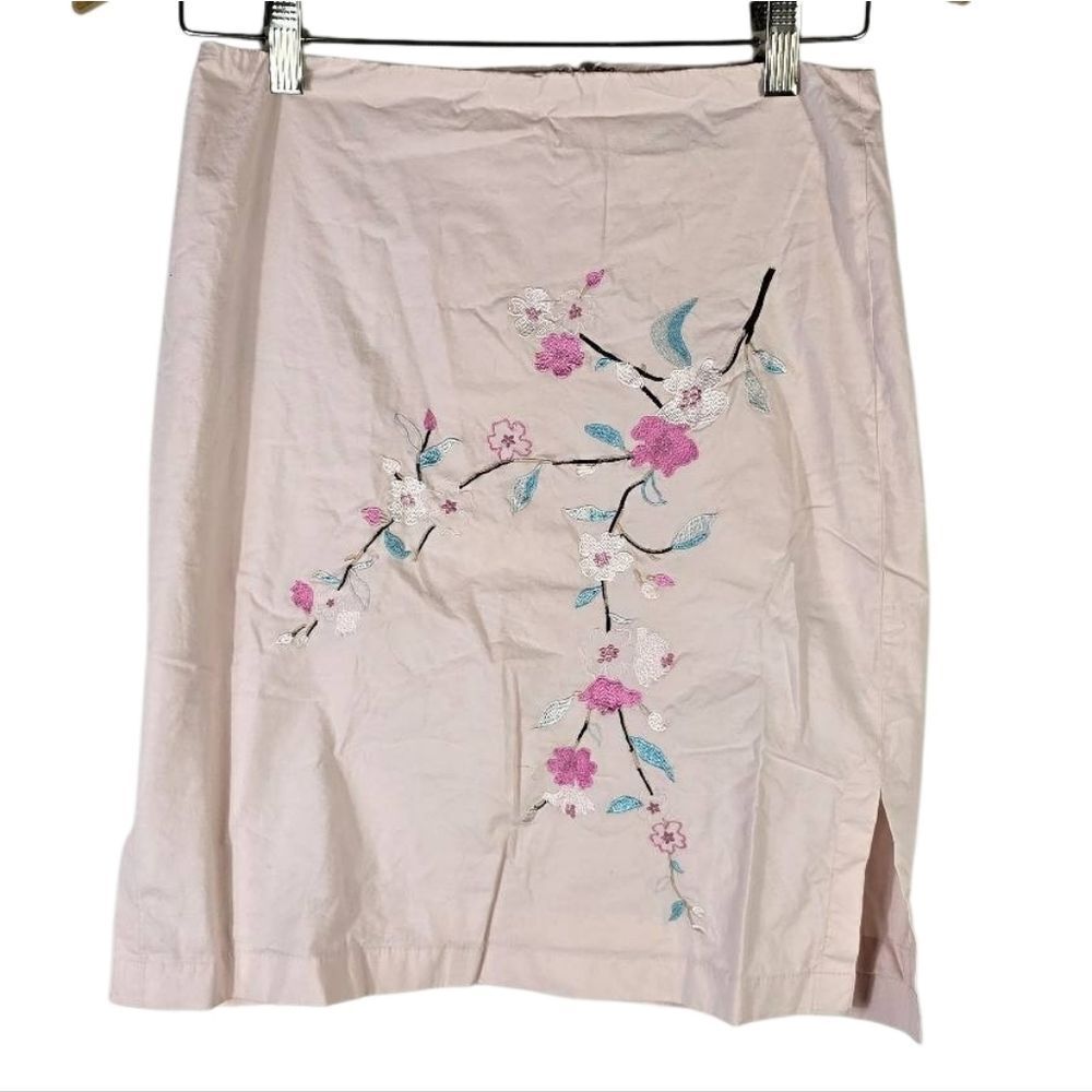 Ann Taylor Light Pink Floral Pencil Skirt